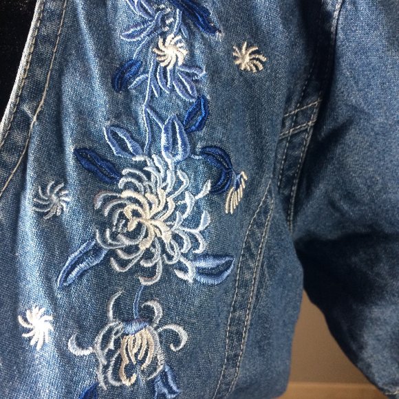 Denim dress with flower embroideries from 90's with art deco buttons up - Picture 3 of 6